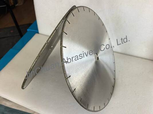 400 mm geelektroplateerd diamantzaagblad met nikkelbinding voor slijtagebestendige betonsnijden